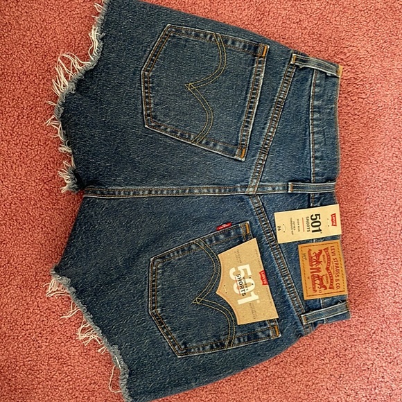 LEVIS 501 shorts - Picture 2 of 5